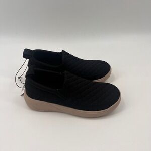 Staheekum Womens Quilted Slip-On Sneakers Black Mesh C91239928B Size 7